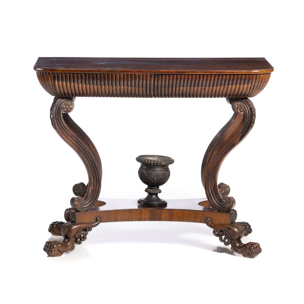 Mesa de centro floreira em pau-santo - Século XIX