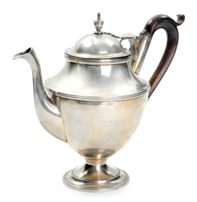 Cafeteira D. Maria em prata (1804 a 1810)