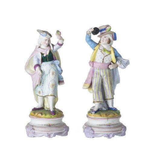 Par de esculturas em porcelana