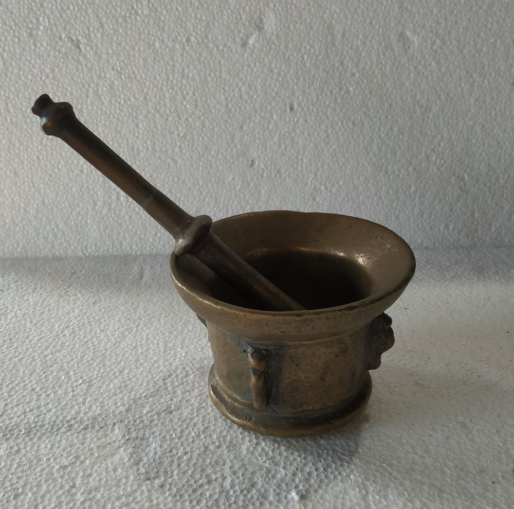 Almofariz em bronze - Século XVII