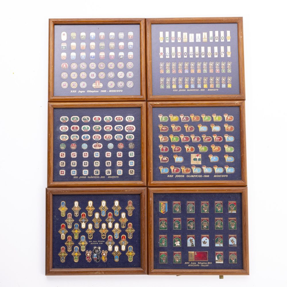Colecionismo desportivo - Colecção de pins emblemas e crachás - 230