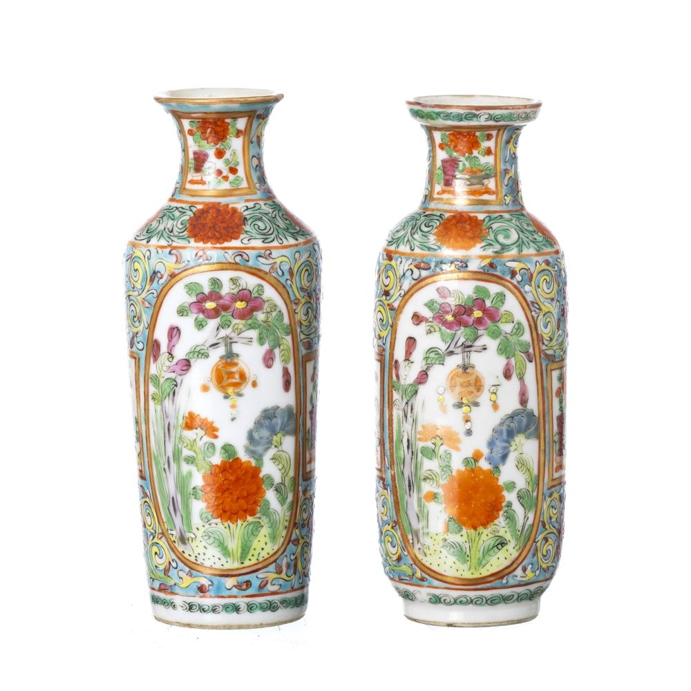 Porcelana oriental - Duas jarras