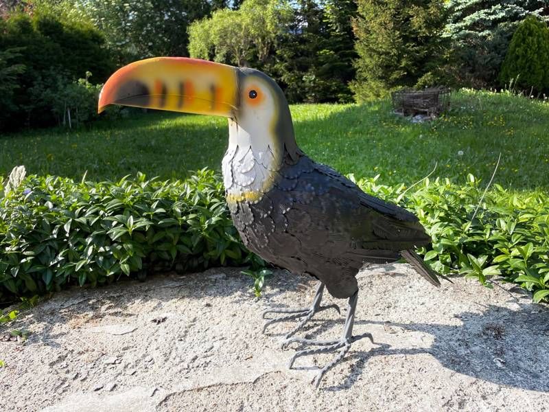 Decoração de jardim em ferro fundido - Tucano