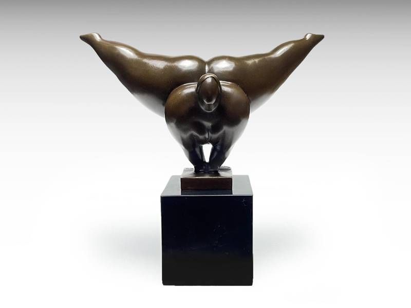 Escultura de bronze - Ginasta gordinha
